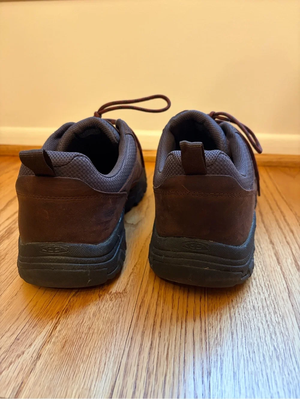 Keen barely worn